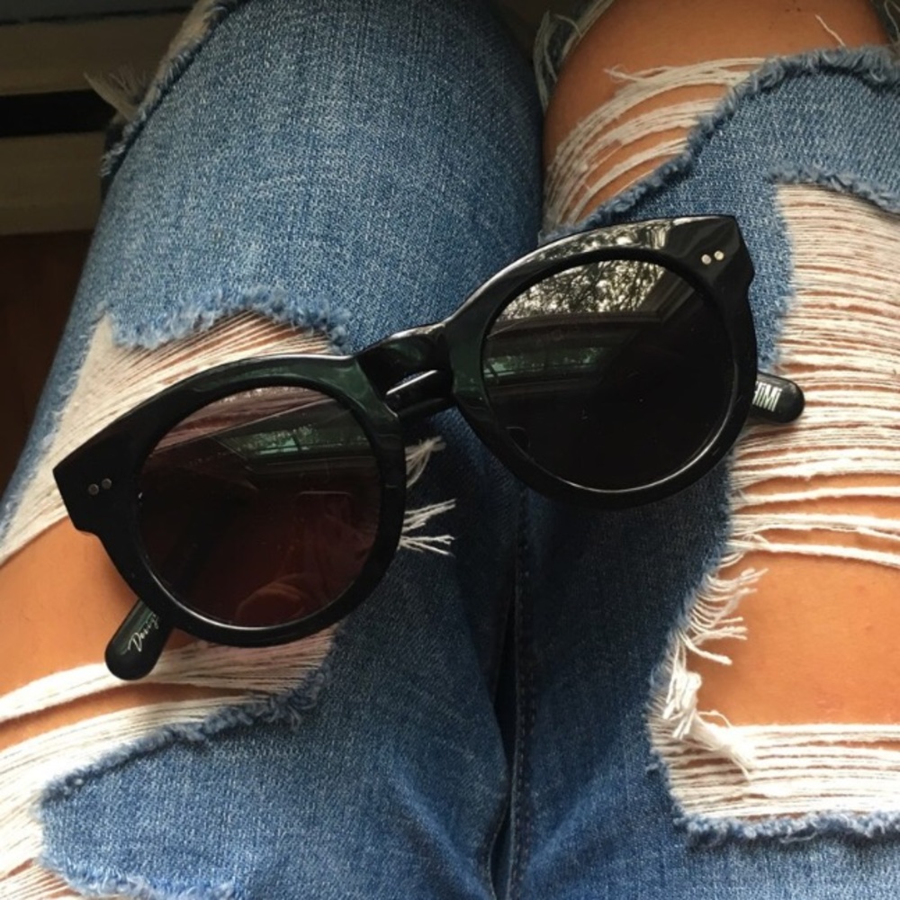 Black Berry #003 Chimi Sunglasses